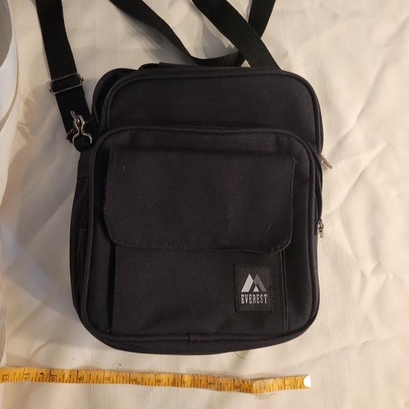 Everest Black Medium Travel Bag - Picture 6 of 8